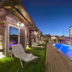 Casa Sevilla Otel Alaçatı